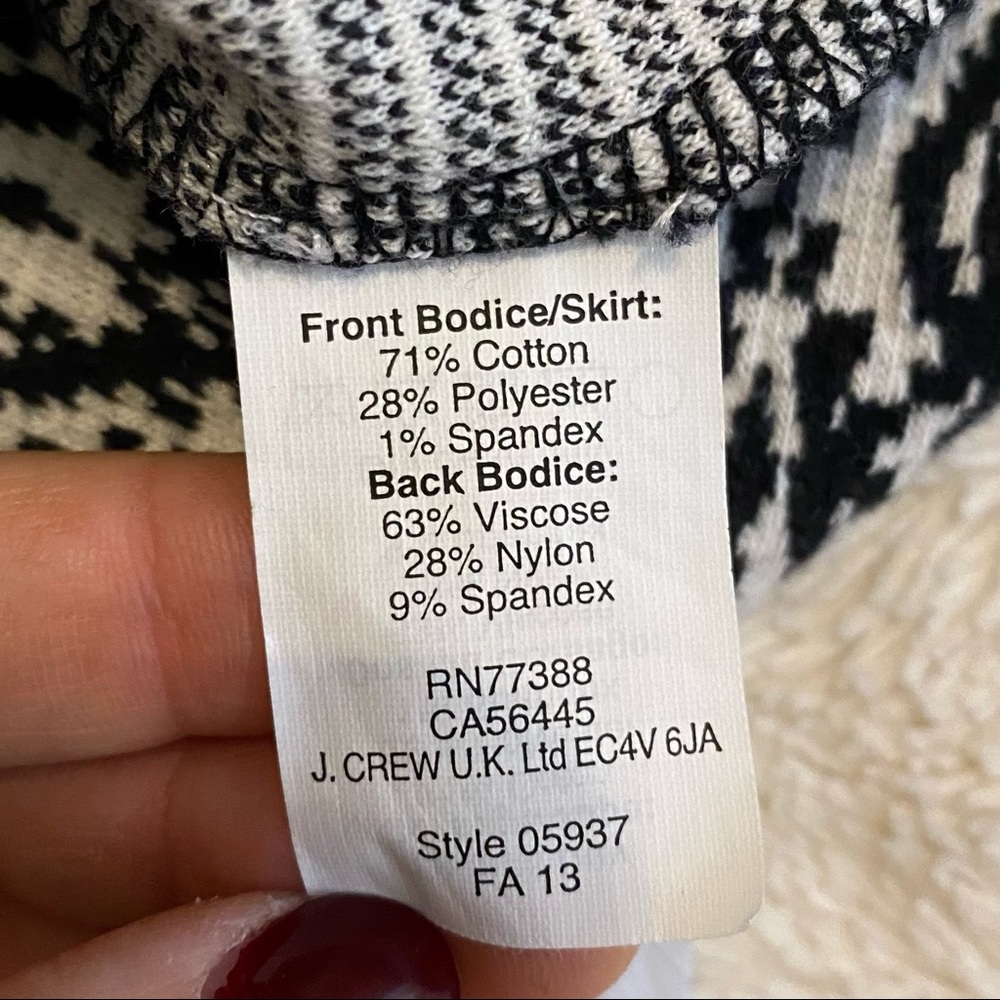 Madewell Black and White Textured Fit-and-Flare Dress - Picture 9 of 11